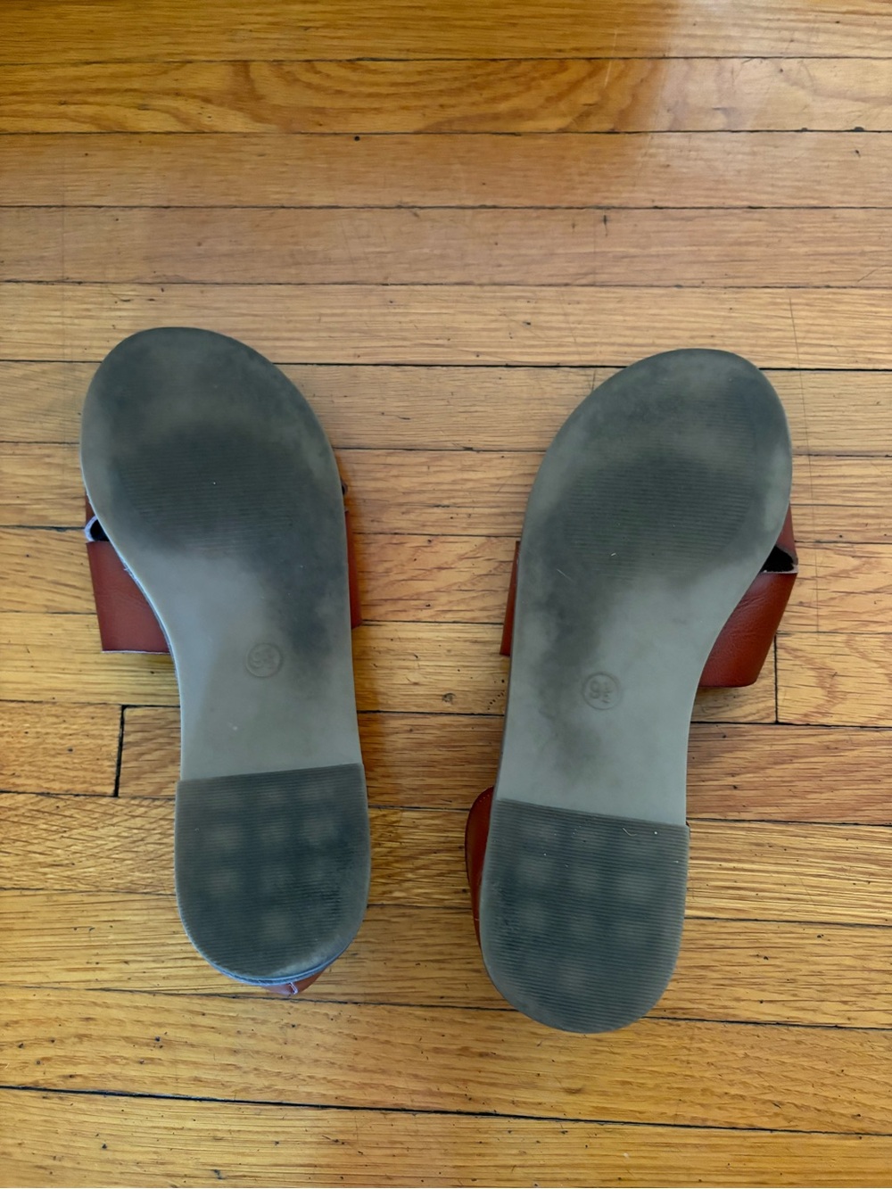 Cynthia Rowley Brown Leather Crossband Flats Sandas - Picture 3 of 3